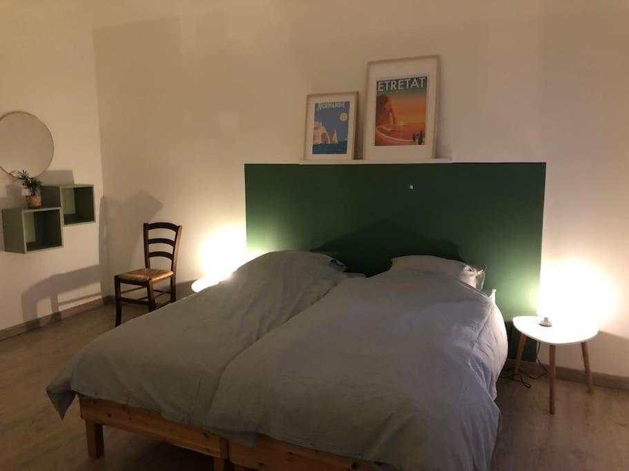Maison Sur La Place Du Village D'Ourville En Caux מראה חיצוני תמונה