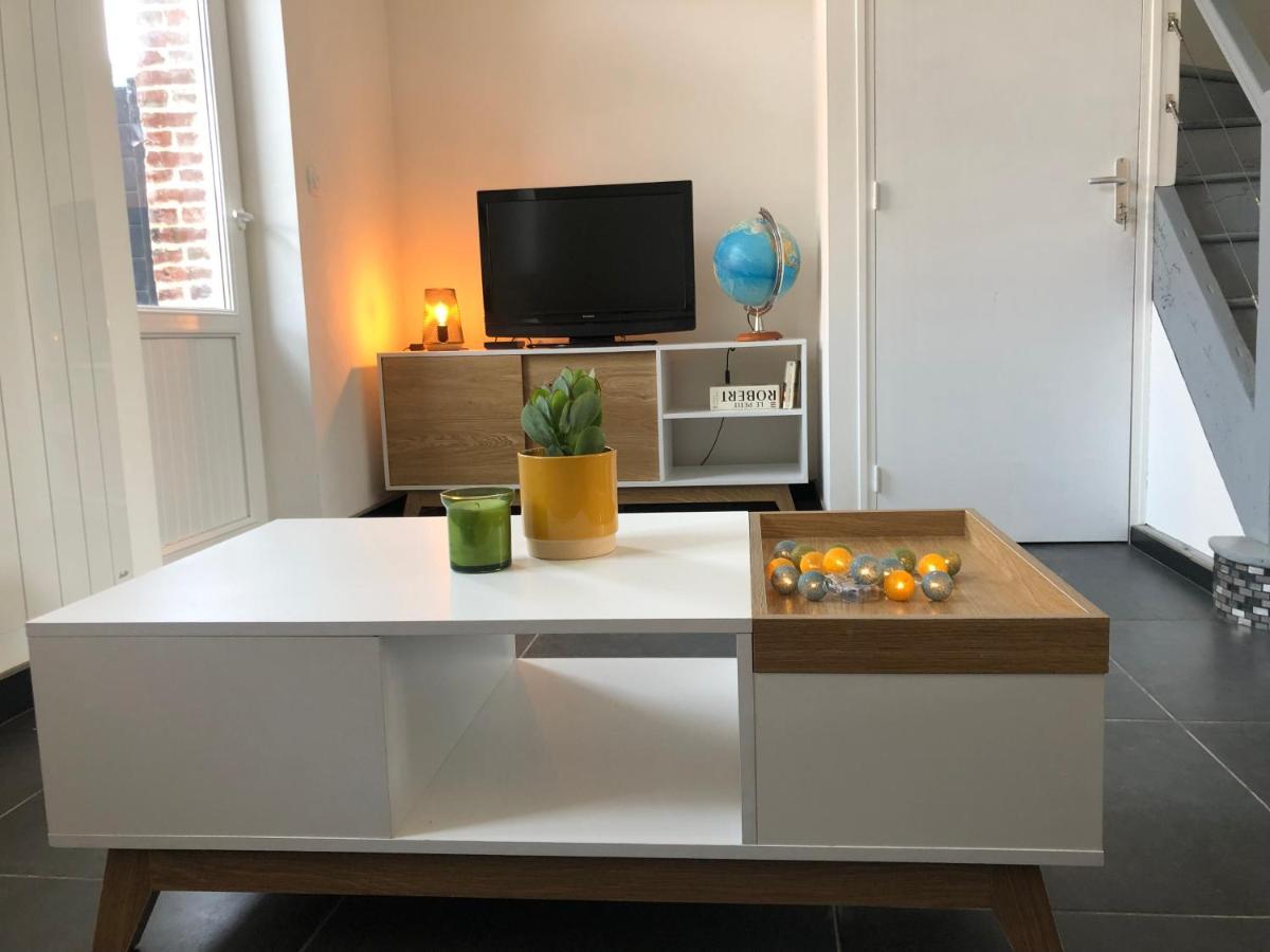 Maison Sur La Place Du Village D'Ourville En Caux מראה חיצוני תמונה